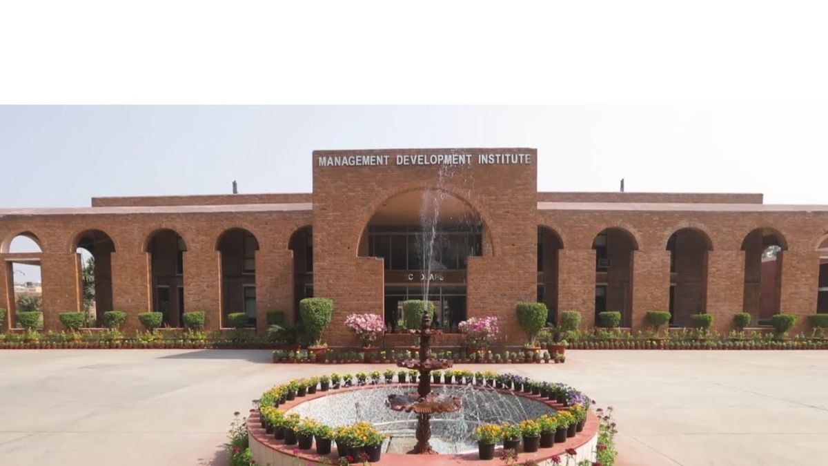 The weird feeling of coming back to college post summer internship -By Palash Jhawar from MDI Gurgaon