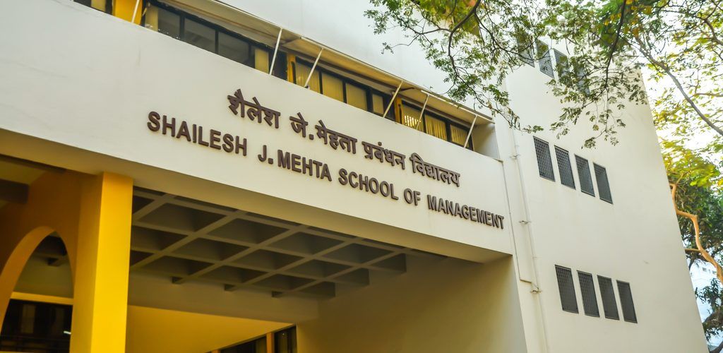 SJMSOM, IIT Bombay soars high with their Summer Placement with an increase of almost 24% in the average stipend price