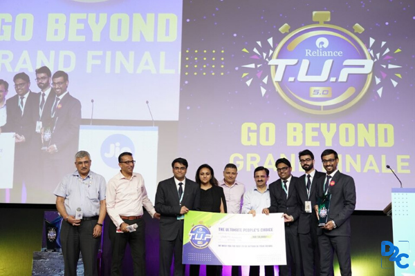 Data is King: Team Starlite Warriors from SCMHRD Pune the special prize winners of Reliance T.U.P 5.0