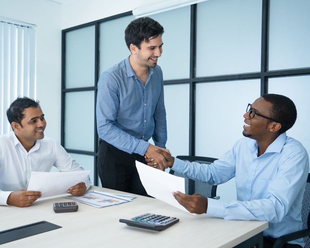 How to reject a job offer professionally by being grateful to your hiring manager 